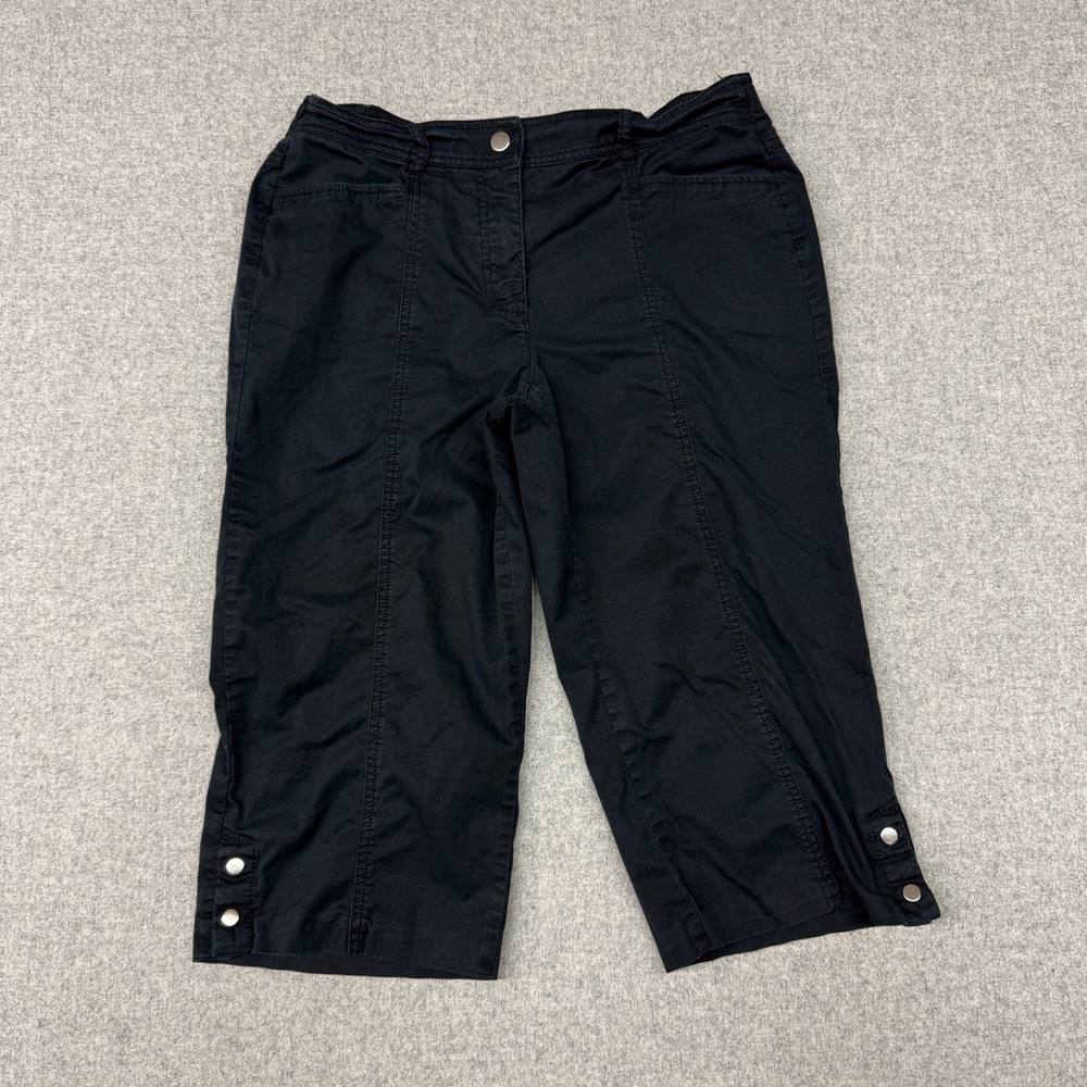 JM Collection | Capri Pants | Size 8 | Black | Snap Hem Stretch Cropped Trousers